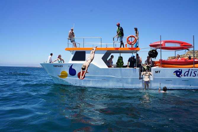 2-hour Kayak Tour of Ponta da Piedade Caves and Beaches - Why the catamaran plus kayak format works so well in Lagos