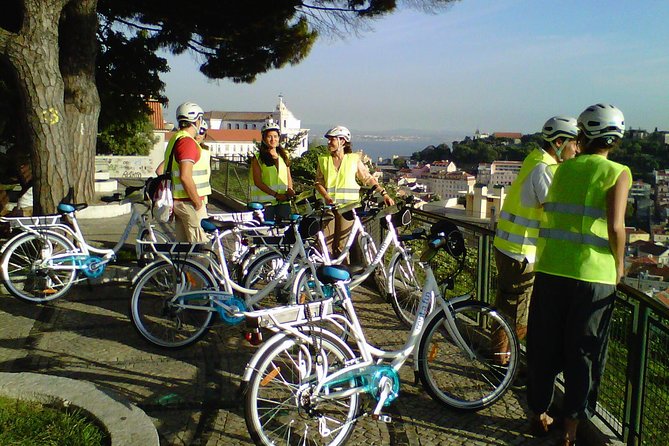 3-Hour Lisbon 7 Hills Electric Bike Tour - Alfama to the Castelo de São Jorge area: the climb you actually enjoy