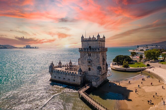 360º Lisbon: Helicopter Flight, Boat Trip and Old Town Walking - Convento do Carmo Ruins and the Lisbon Earthquake Reminder