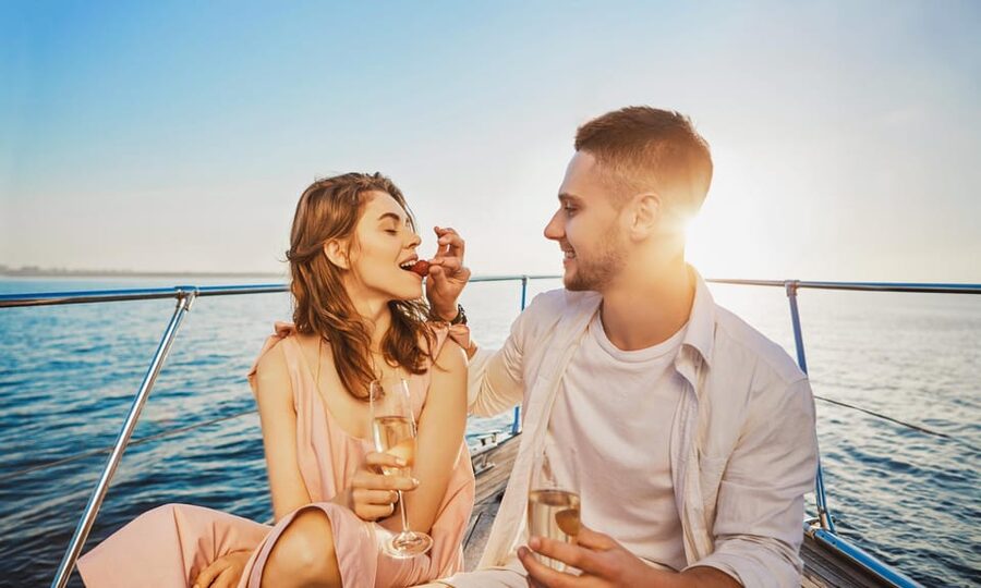 Albufeira: 3-Hour Benagil Caves & Coastline Tour - "Unwind" - A 3-Hour Catamaran Focused on Benagil and Algarvian Flavors