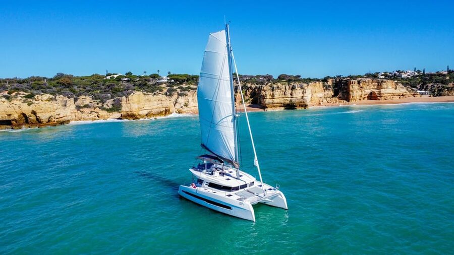 Albufeira: 3-Hour Benagil Caves & Coastline Tour - "Unwind" - Comfort, Seasickness, and What to Pack for a Smooth 3 Hours