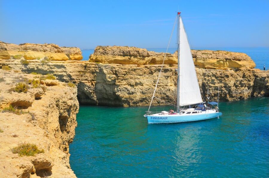 Albufeira: 3-Hour Yacht Daytime/Sunset Cruise to Benagil - The skipper and crew vibe: storytelling you can actually use