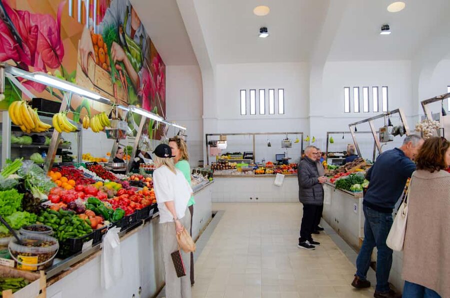 Albufeira: A Local Experience w/food tasting & local shops - FAQ