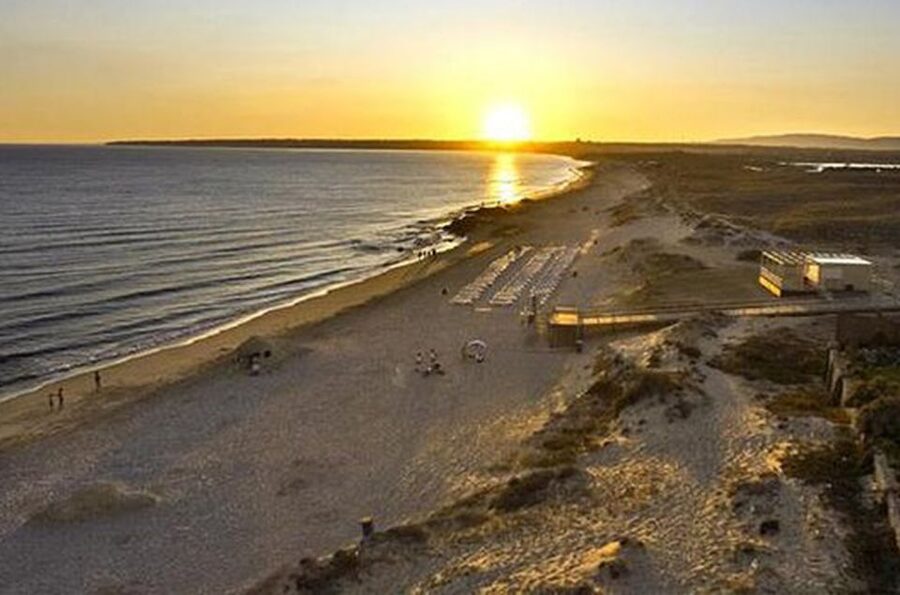 Albufeira: Beaches, Old Town, and Salgados Lagoon Jeep Tour - Lagoa dos Salgados: how to spot birds without getting lost