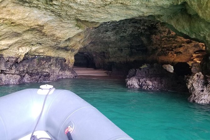 Albufeira: Dolphins and Caves Tour - Guide energy: how names like Victor, Raphael, and Miguel shape the ride