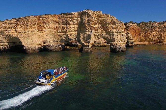 Albufeira Dreamer Boat Trip - Crew, safety briefing, and the small details that make the trip smoother