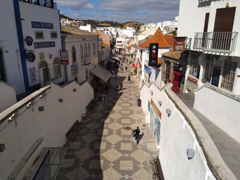 Albufeira: Guided Tour by Tuk-Tuk - Breathtaking Beaches and Cliffs Without the Full-Day Effort