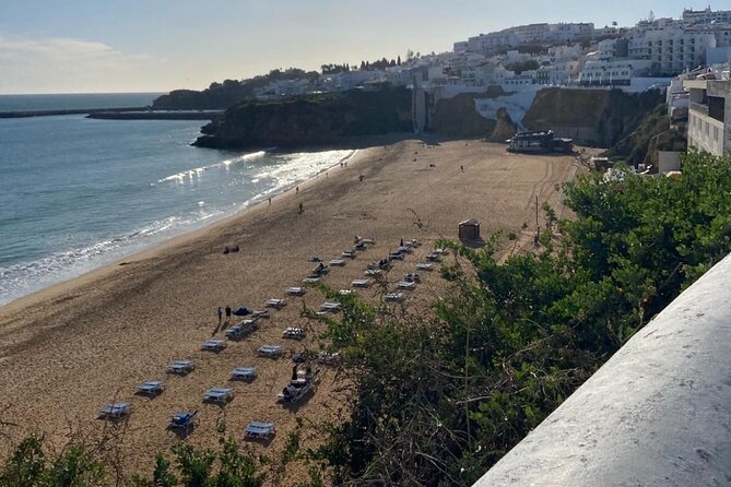 Albufeira History Walking Tour with Wine and Tapas - Finding the meeting point at Fishermans Square without stress