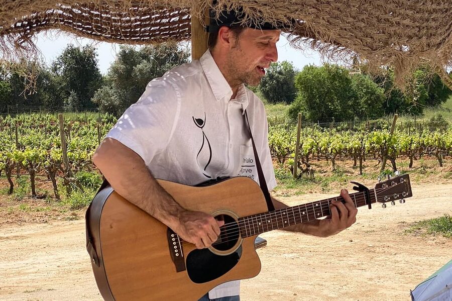 Albufeira/Porches/Vilamoura: Wine Tasting with Tapas & Music - Guides and the Hosting Style That Makes It Feel Personal