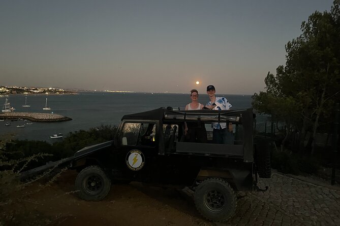 Albufeira PRIVATE Night Tour with Cocktails & Drinks - Price and value: $330.07 per group up to 7