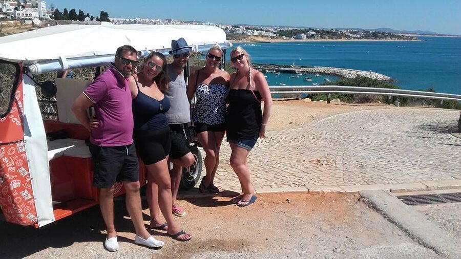 Albufeira: Private Tuk Tuk Tour - Languages and the guide factor: why it matters more than you think