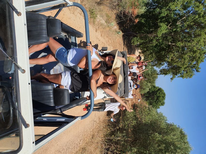 Albufeira: Safari Excursion in the Algarve Mountains - Quinta do Goji and local tasting: a farm stop with shopping appeal