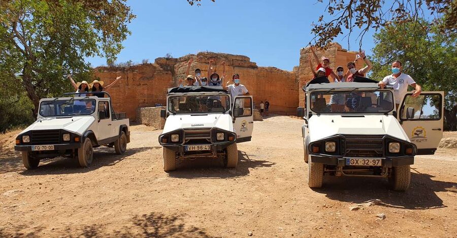 Albufeira: Safari Excursion in the Algarve Mountains - Paderne photo stop and castle sights: quick views, real atmosphere