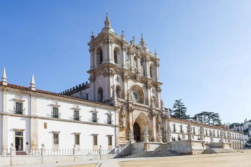 Alcobaça: Entry to UNESCO Alcobaça Monastery - Medieval rooms access: the Gothic feel you notice right away