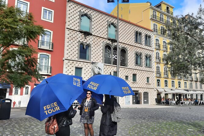 Alfama Tour in Lisbon Old Town - Nuno Saraiva Mural and Miradouros: Portas do Sol to Santa Luzia