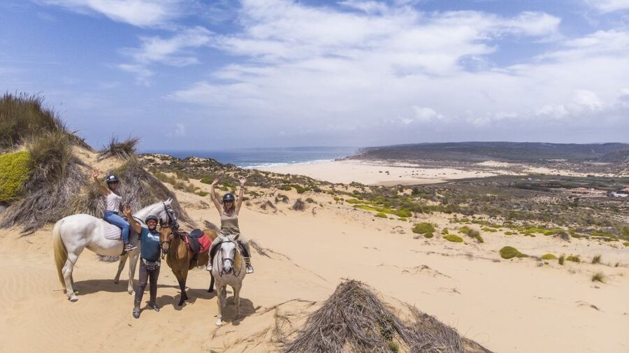 Algarve: 1-Hour Carrapateira Horseback Riding Tour - The first stretch: beach crossing and hilltop viewpoints