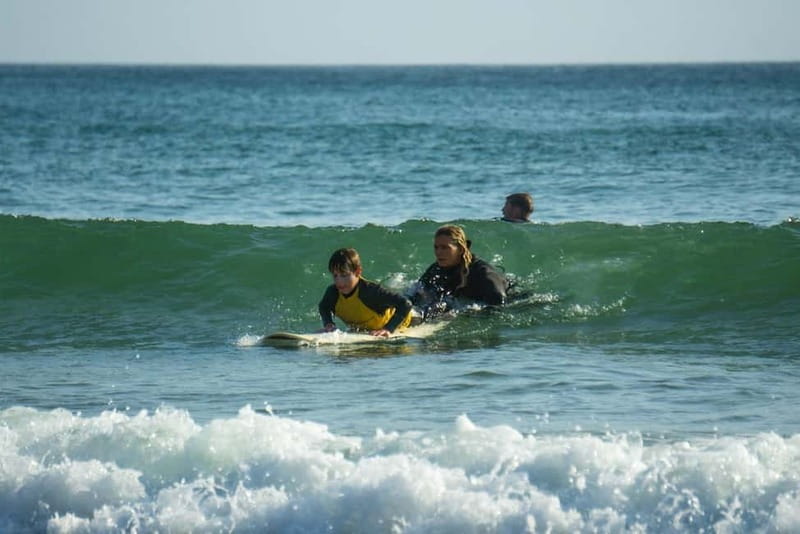 Algarve: 2-Hour Beginner Surf Lesson - Gear and wetsuits: comfort is part of learning