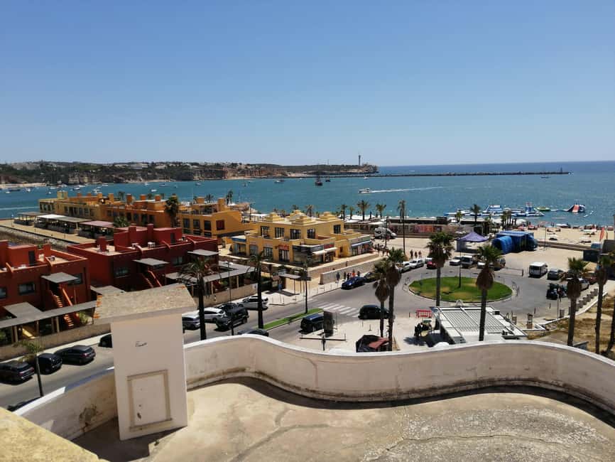 Algarve: 4x4 Safari Tour - from Coastal Wonders to Rural Treasures - Land Rover Discovery comfort, short transfer bursts, and the group vibe