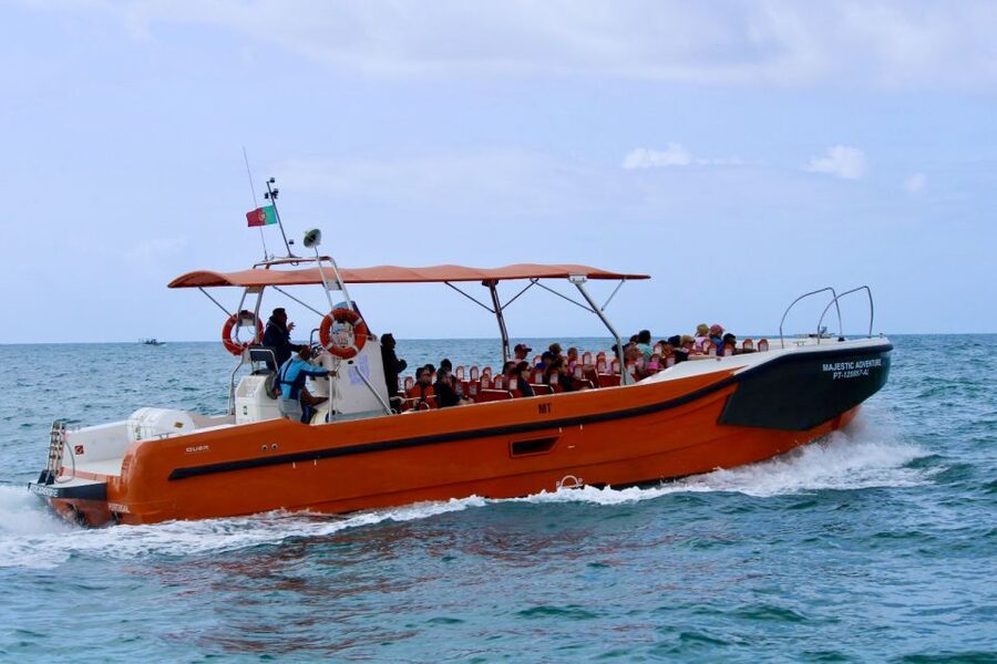 Algarve: Benagil Caves Open Speedboat Tour - Entering the Benagil Caves: what you can realistically expect