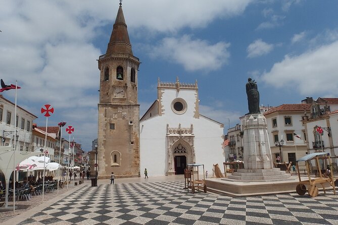All of Tomar's history and loads of fun. - Stop 1: Synagogue of Tomar, the oldest in Portugal