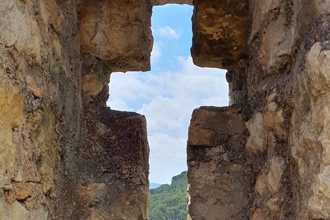 All of Tomar's history and loads of fun. - Stop 3: Convent of Christ, why you do not enter it on this tour