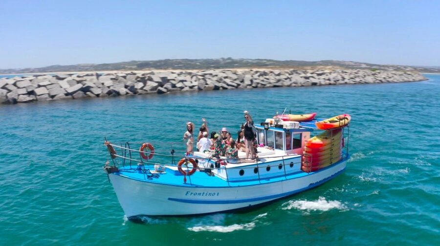 Alvor: Explore Caves Boat and Kayak Tour - Café Na Ria to Frontino: What the Start Feels Like
