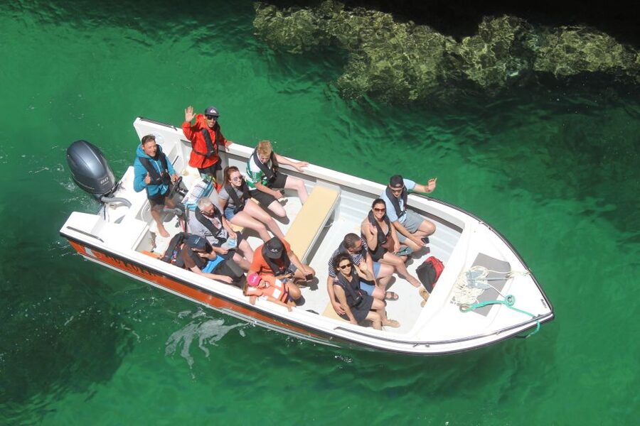Armação de Pêra: Guided Boat Tour of Benagil's 15 Best Caves - Captain’s Cave, Benagil Cave, and the sound of Echo Cave