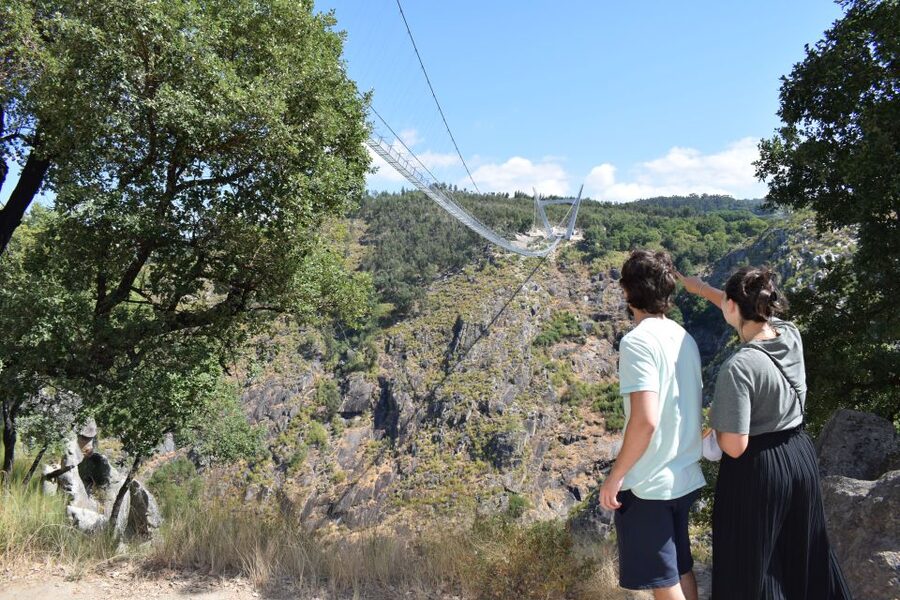 Arouca: Guided Tour Paiva Walkways + 516 Suspension Bridge - Guide Quality: What to Expect from Local Interpretation