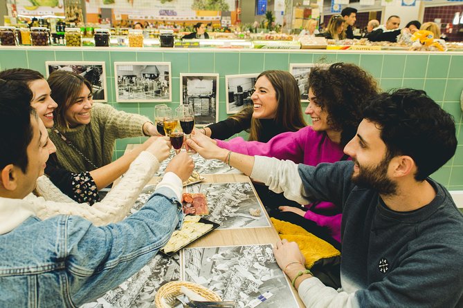 Authentic Food and Wine Tour in Porto by Food Lover Tour - Breakfast at Mercado do Bolhão, where petiscos turn into a lesson