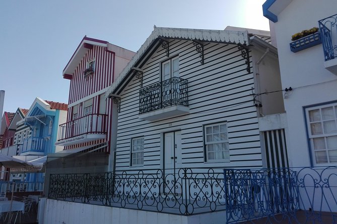 Aveiro, Costa Nova beach and Moliceiro Boat, half-day from Coimbra - Canal Central de Aveiro: the moliceiro boat experience