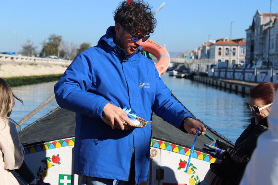 Aveiro no Coração - Passeio de barco típico em Aveiro - Rain plan: the tour runs, umbrellas are provided for the boat