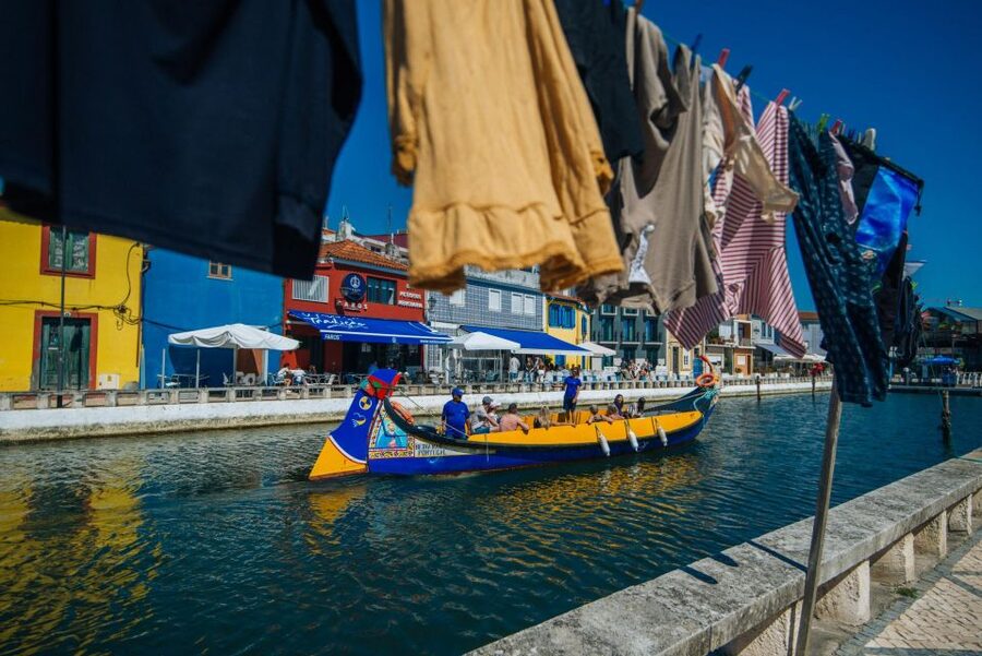 Aveiro no Coração - Passeio de barco típico em Aveiro - 45 minutes on the Ria de Aveiro, what you actually see
