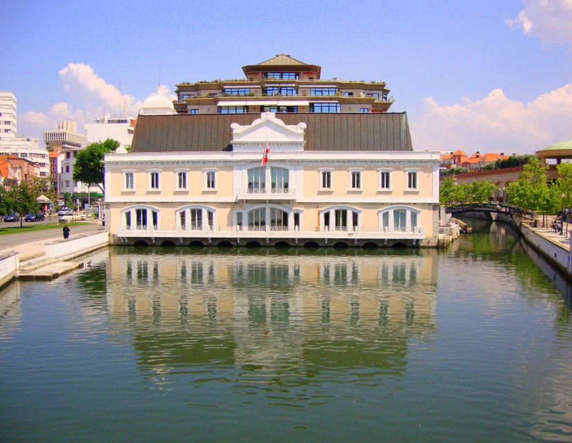 Aveiro: Walking Tour, Boat Cruise, Sweets & Church Entrance - Timing and Weather Reality: Rain or Shine, with a Break Between Parts