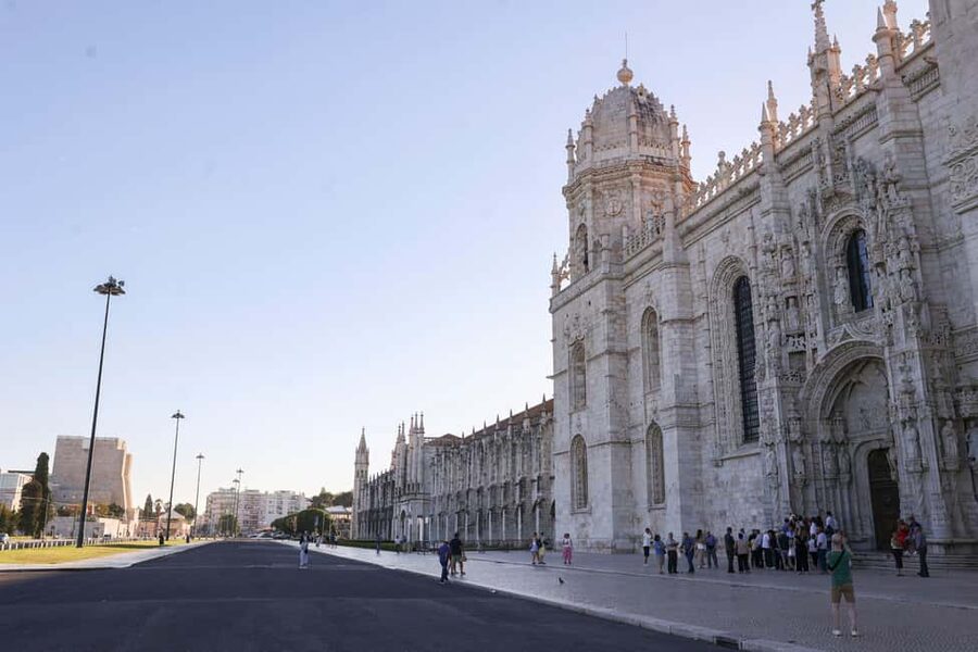 Belém Walking Tour + Jerónimos Monastery Ticket - Pastéis de Belém, the sweet stop with real cultural meaning