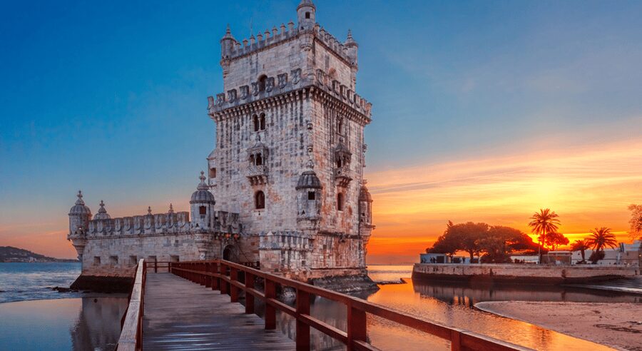 Belém Walking Tour + Jerónimos Monastery Ticket - What the guide quality actually does for your experience