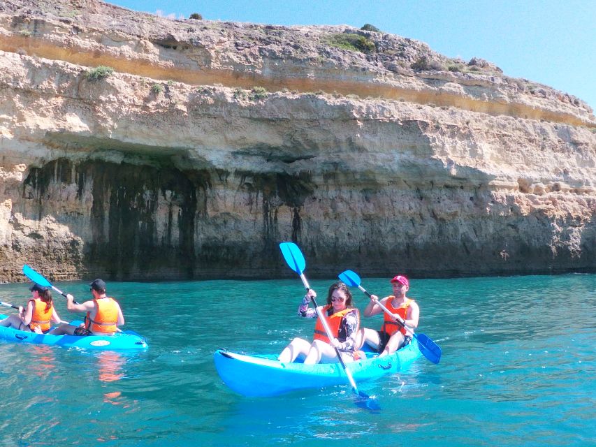Benagil Beach: Benagil Cave highlights Kayaking (FREE FOTOS) - Meeting at BlueXperiences: parking and what to watch for