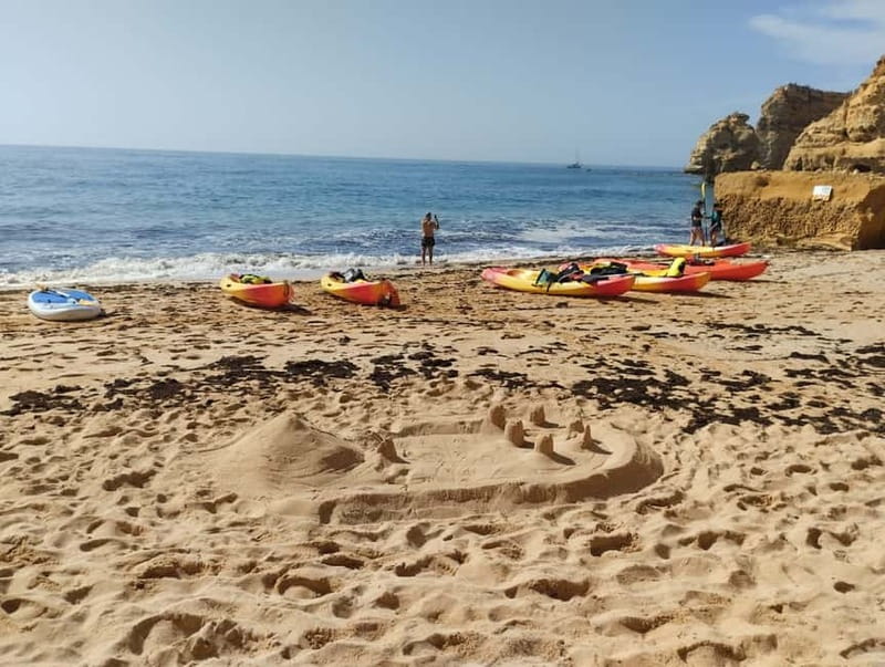 Benagil: Cave and Sea Caves Guided Kayak Tour - Casa Mar at Benagil Beach: setup, lockers, and the pre-paddle routine