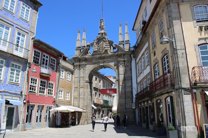 Best of Braga and Guimaraes Day Trip from Porto - On the Minho Drive: History You Hear Before You See