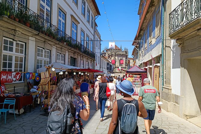 Best of Braga and Guimaraes Day Trip from Porto - Guimarães Castle: Monte Largo, Square Keep, and Defensive Legend