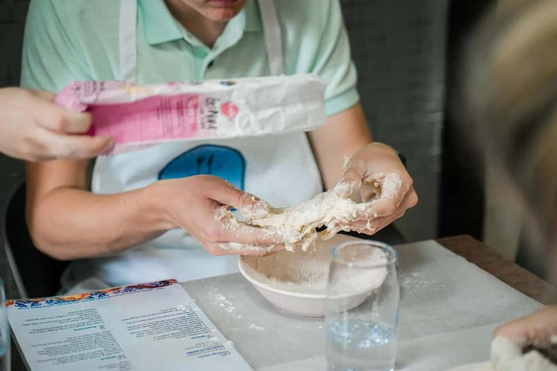 Between Sweet Traditions: pastel de nata workshop in Madeira - Pairing it with Madeira wine, tea, and coffee