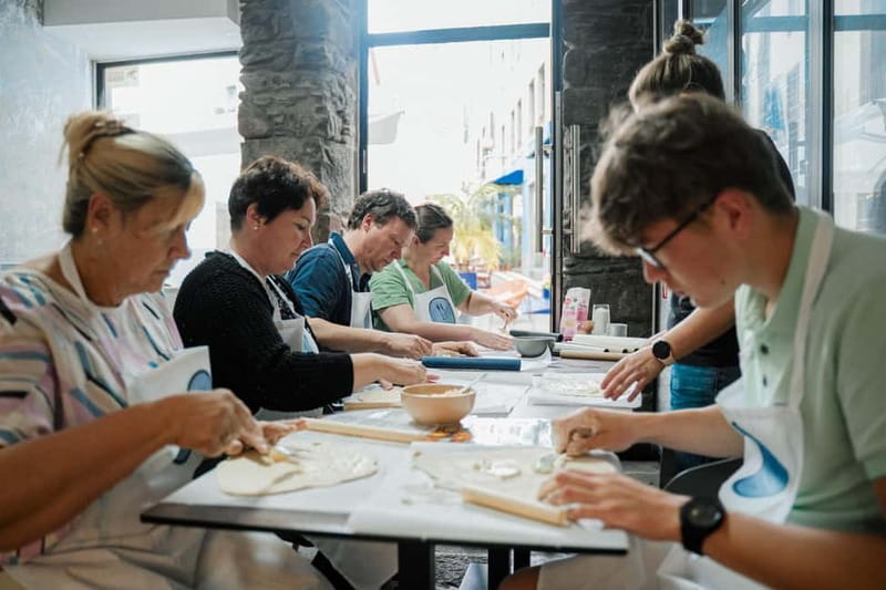 Between Sweet Traditions: pastel de nata workshop in Madeira - Who this workshop is best for