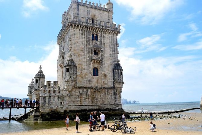 Bike Tours Lisbon - Center of Lisbon to Belém - 25 de Abril Bridge and Padrão dos Descobrimentos, the sea story becomes visible
