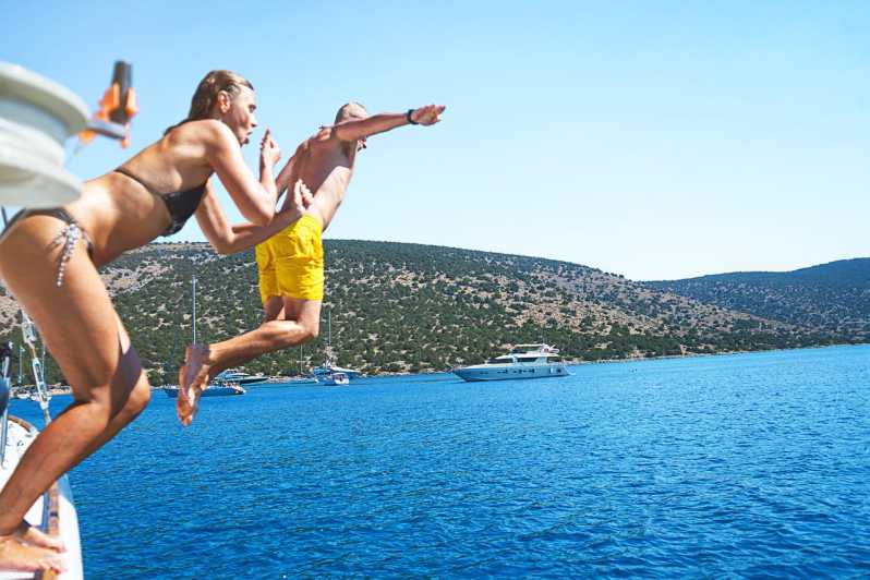 Boat Party to the Beach with Swimming Stops, DJ and Open Bar - On Board: DJ Energy, Drinks That Are Actually Included, and a Bathroom Onboard