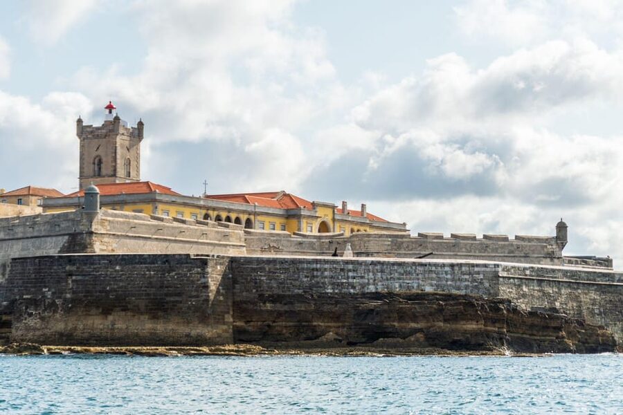 Boat tour: charming Cascais Coast to Lisbon lighthouse - Who should book this cruise, and who should pass