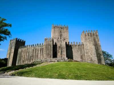 Braga & Guimarães Tour: Small Historical Group Tour