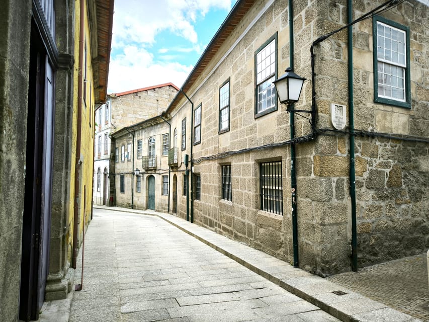 Braga & Guimarães Tour: Small Historical Group Tour - Comfort, Vehicle, and Guide Quality: Why This Feels Worth It