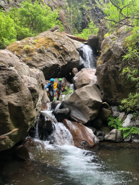 Canyoning Level 2 - Ribeira do Cidrão- Madeira Island - Curral das Freiras: the pirate-shelter valley turned adventure park