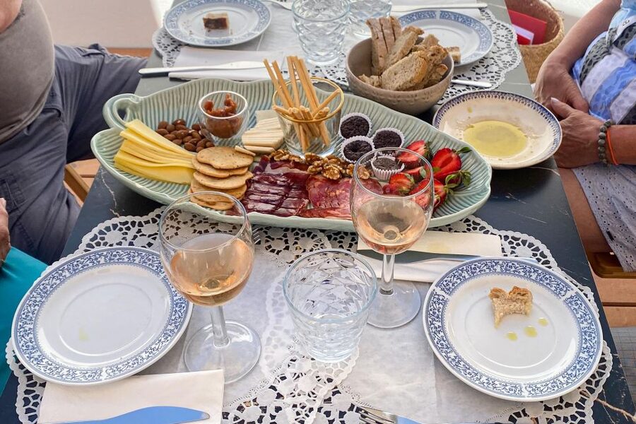 Carvoeiro/Portimão/Alvor: Wine Tour w/ Tasting, Tapas, Music - Price and Value: What $68 Gets You in Algarve