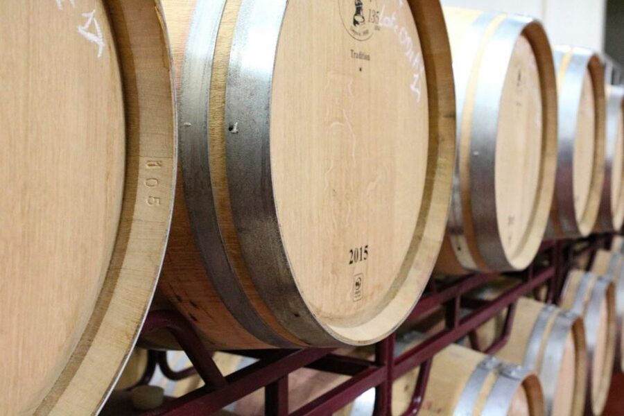 Carvoeiro/Portimão/Alvor: Wine Tour w/ Tasting, Tapas, Music - The Tasting Table: Four Wines and Four Tapas That Match