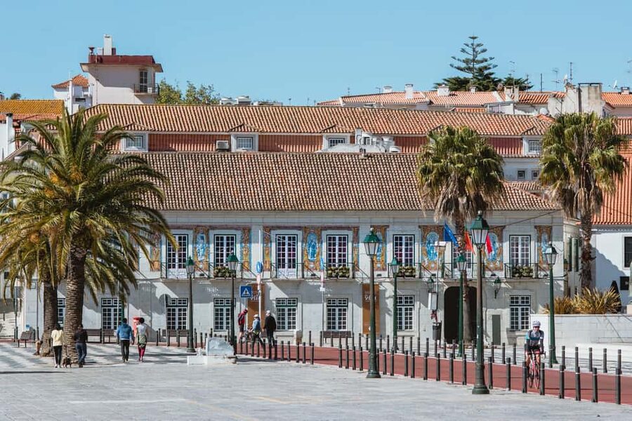 Cascais: Private & Flexible Walking Tour in Historic Center - The climb to Cascais Citadel and the museum cluster around it